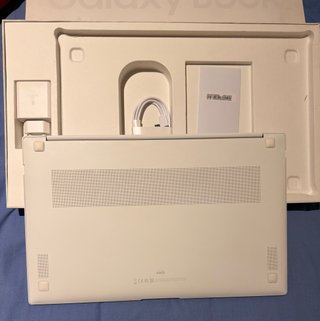 Samsung Galaxy Book2 Pro Argento