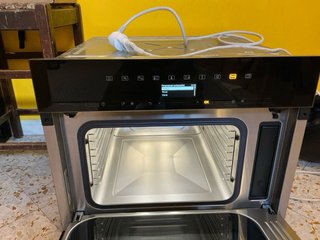 Miele  Forno a microonde/vapore