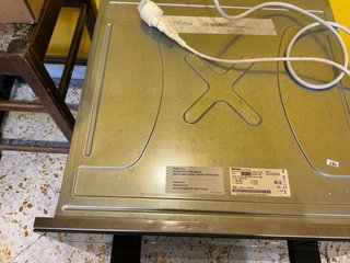 Miele  Forno a microonde/vapore