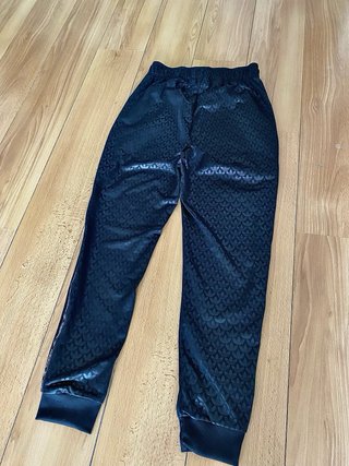 Chandal Adidas Originals Negra y Dorada