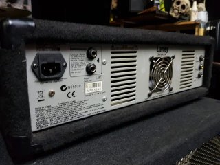Cabezal Bajo Laney RB9