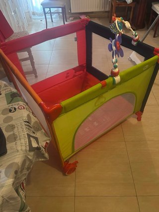 Cuna de viaje plegable