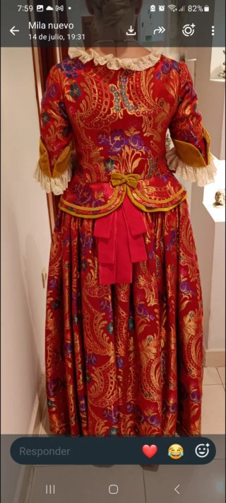 Traje Fallera Valenciana Rojo y Dorado