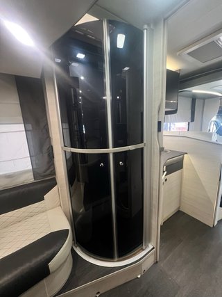 AUTOCARAVANA CHALLENGUER PREMIUN FACE TO FACE