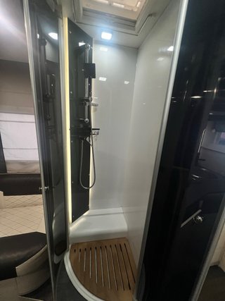 AUTOCARAVANA CHALLENGUER PREMIUN FACE TO FACE