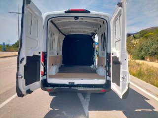 Ford Transit 2021