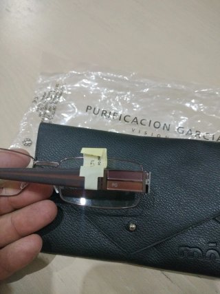 Gafas Purificación García Marrón