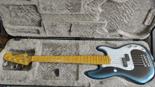 Bajo 5 cuerdas Fender AM Pro II P Bass V MN DK NIT