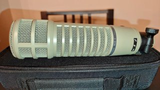 Micrófono Electro Voice RE20