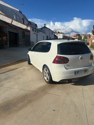 Volkswagen Golf 2005