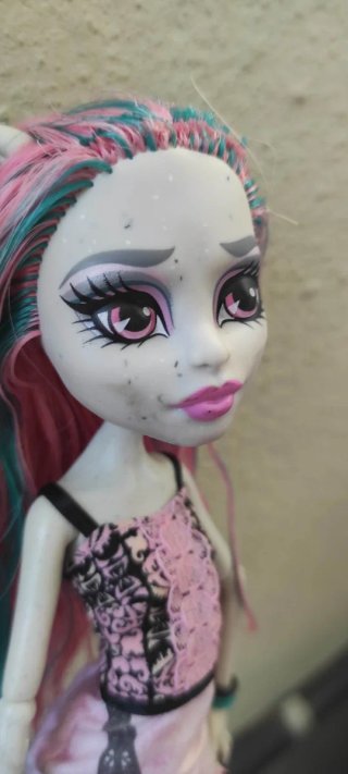 Muñeca Rochelle Scaris Monster High