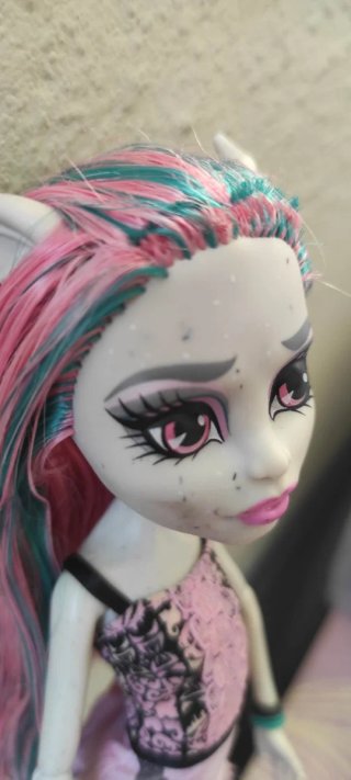 Muñeca Rochelle Scaris Monster High