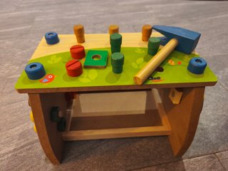 Banco de trabajo infantil de madera
