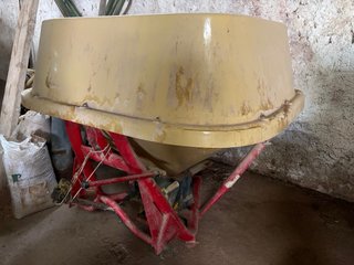 Maquinaria Agrícola por Cese de Actividad