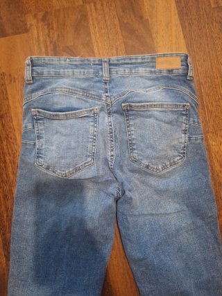 Pantalones vaqueros Pull&Bear T 38