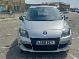 Renault Scenic 2011