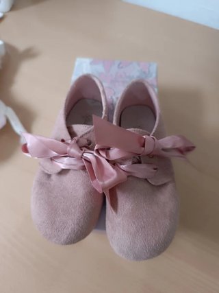 Zapatos niña rosa lazo