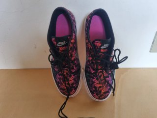 Scarpe Nike fantasia