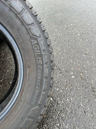 Michelin Agilis Crossclimate 215/75R 16C