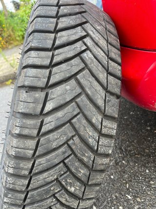 Michelin Agilis Crossclimate 215/75R 16C