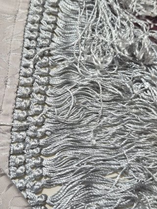 Chal brocado  de seda gris plata