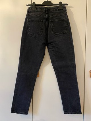 Jeans neri strappati Zara
