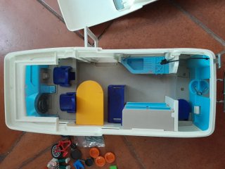 Autocaravana Playmobil 5859 con accesorios