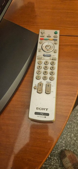 TV Sony Bravia 32'' Negra (Sin Imagen)