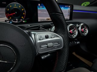 Mercedes-Benz Clase CLA AMG NIGHT