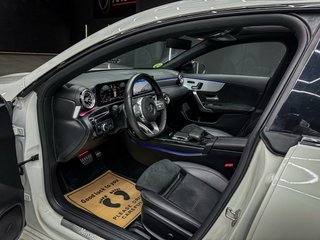 Mercedes-Benz Clase CLA AMG NIGHT