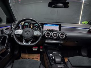 Mercedes-Benz Clase CLA AMG NIGHT
