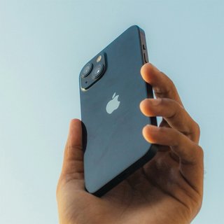 iPhone 13 128GB Dual-SIM Reacondicionado