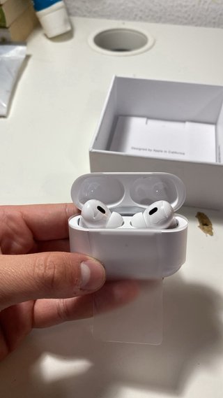 AirPods Pro 2 originales + factura Apple + extras
