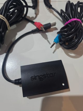 2 Micrófonos Singstar + Adaptador