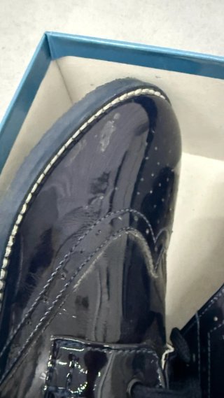 Scarpe eleganti vernice blu