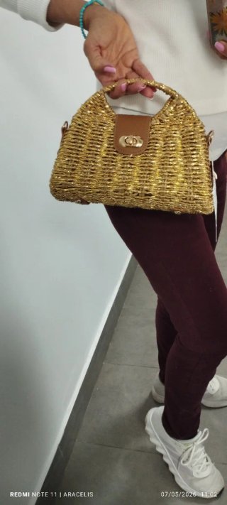 Bolso de mano y hombro tejido