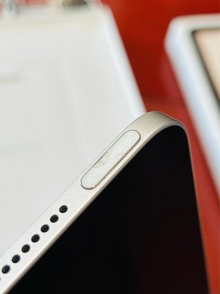 LEGGERE BENE ANNUNCIO. Ipad Air 13” M3 2024
