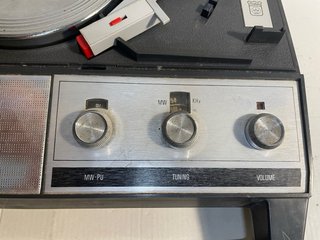 Radiola Tocadiscos Radio Portátil Antiguo