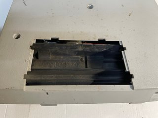 Radiola Tocadiscos Radio Portátil Antiguo