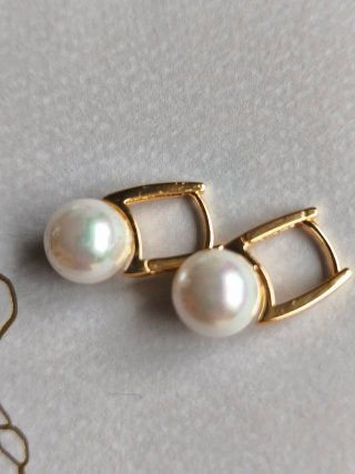 Pendientes de perla chapados en oro
