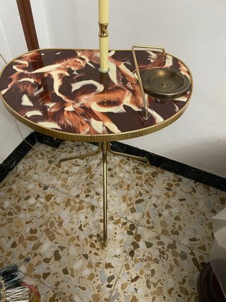 Lámpara de pie con mesa vintage