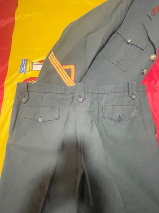 Antiguo traje militar años 60