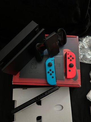 Nintendo Switch Azul y Rojo