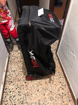 Mochila-maleta XFOUR negra