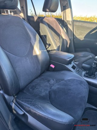 TOYOTA RAV4 EXECUTIVE 177CV FULL EXTRAS