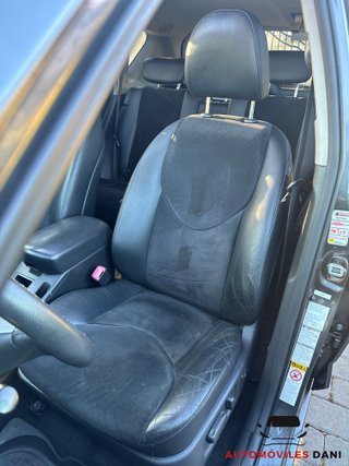 TOYOTA RAV4 EXECUTIVE 177CV FULL EXTRAS