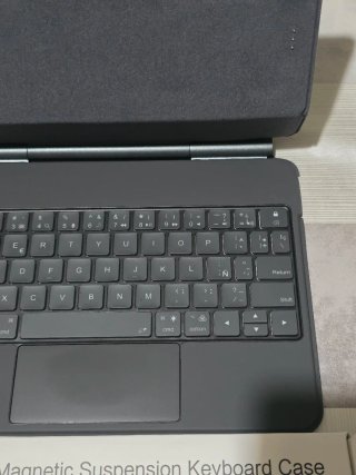 Funda Magnetica con Teclado Ipad Pro 11 M4