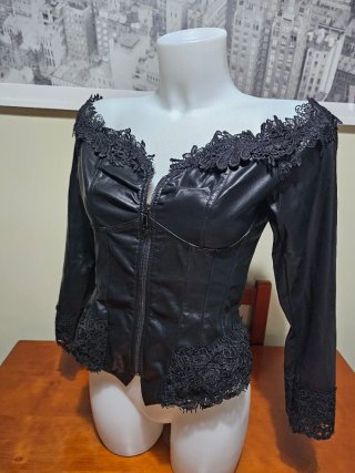 Chaqueta efecto piel vintage negra