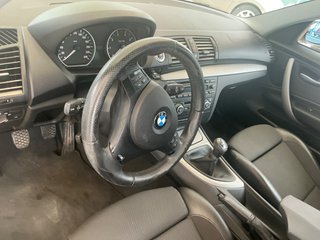 BMW Serie 1 2008 M interior
