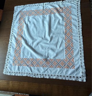 Mantel bordado Zara Home